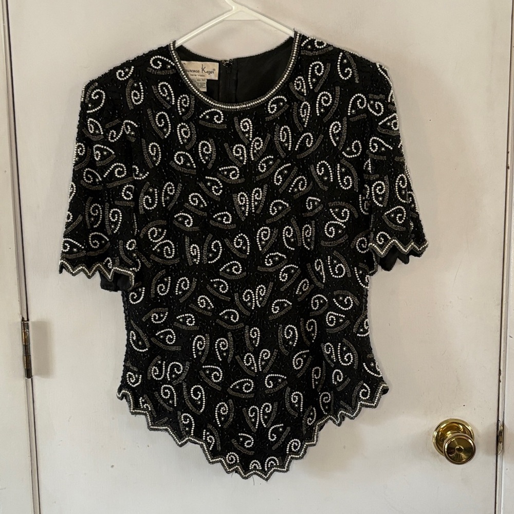 Vintage Laurence Kazar black silk beaded pearl short sleeve top Size XL